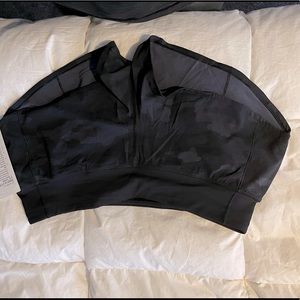 Size 8 camo lululemon speed up low rise short 2.5” lined